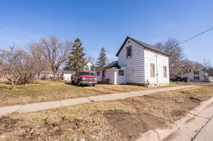 1102 1st Ave NW, Faribault, MN 55021 - Photo 3