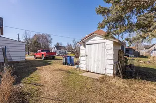 1102 1st Ave NW, Faribault, MN 55021 - Photo 5