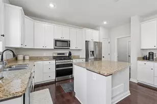 1832 Spring Creek Dr, Carver, MN 55315 - Photo 11