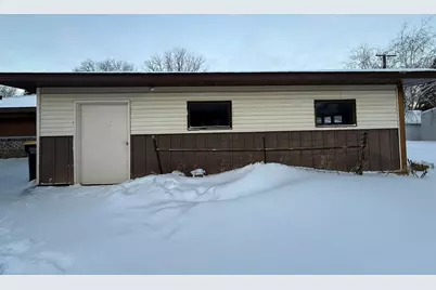 300 Arnold Street, West Concord, MN 55985 - Photo 3