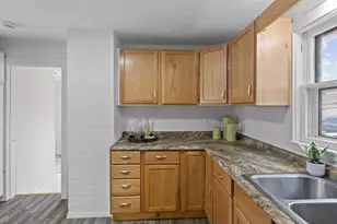 1231 Woodbridge St, Saint Paul, MN 55117 - Photo 9