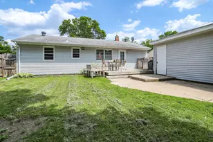 1215 12th St N, Moorhead, MN 56560 - Photo 3