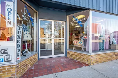 308 Downtown Plaza, Fairmont, MN 56031 - Photo 3