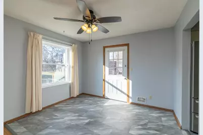 1579 Grandview Avenue E, Maplewood, MN 55109 - Photo 9