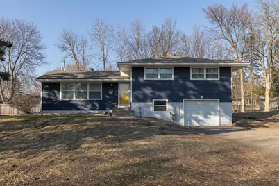 1579 Grandview Avenue E, Maplewood, MN 55109 - Photo 1