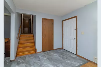 1579 Grandview Avenue E, Maplewood, MN 55109 - Photo 3