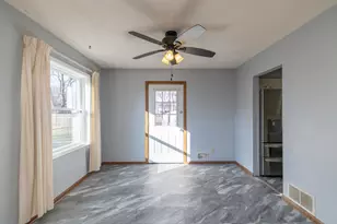 1579 Grandview Ave E, Maplewood, MN 55109 - Photo 11