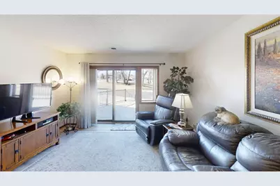 808 Lake Chapeau Drive #108, Albert Lea, MN 56007 - Photo 3