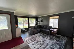 206 15th St N, Moorhead, MN 56560 - Photo 3