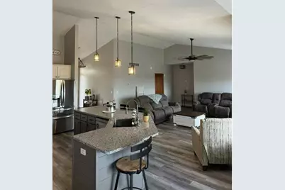 301 7th Street NW, New Richland, MN 56072 - Photo 9