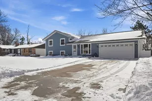 858 Haralson Dr, Apple Valley, MN 55124 - Photo 21