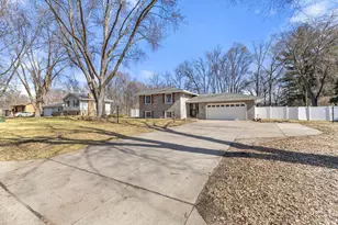 11716 Edgewood Ave N, Champlin, MN 55316 - Photo 3