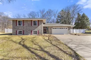 11716 Edgewood Ave N, Champlin, MN 55316 - Photo 1