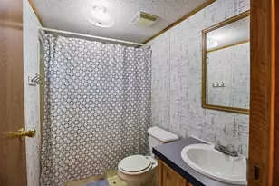 405 Edgar Pl, Faribault, MN 55021 - Photo 11