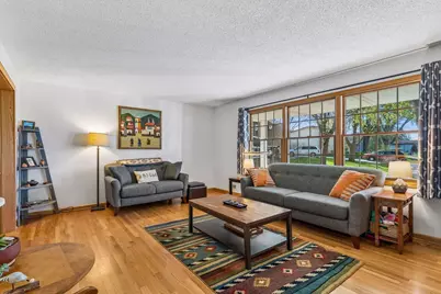 14240 Green View Court, Eden Prairie, MN 55346 - Photo 5