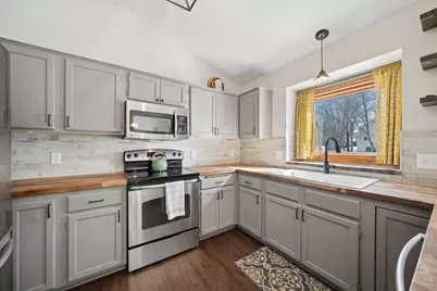 13413 Morgan Avenue S, Burnsville, MN 55337 - Photo 9