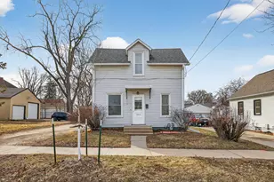 1013 2nd Ave NW, Rochester, MN 55901 - Photo 1