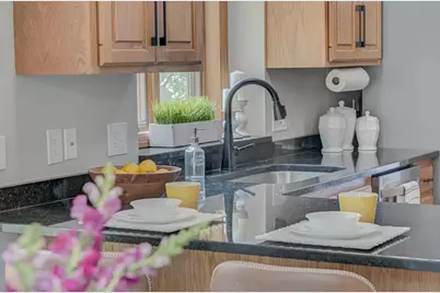 1612 Golf View Drive, River Falls, WI 54022 - Photo 9