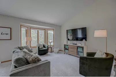 1612 Golf View Drive, River Falls, WI 54022 - Photo 25