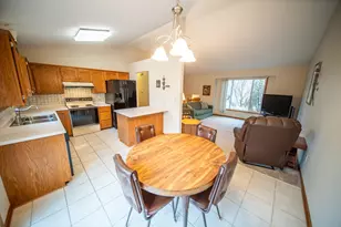 3919 Huntington Ln NW, Rochester, MN 55901 - Photo 7