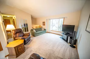 3919 Huntington Ln NW, Rochester, MN 55901 - Photo 5