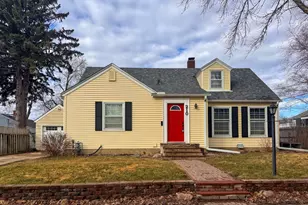 210 6th Ave NE, Faribault, MN 55021 - Photo 1