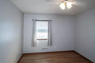 2700 Sunset Ln, Burnsville, MN 55337 - Photo 17