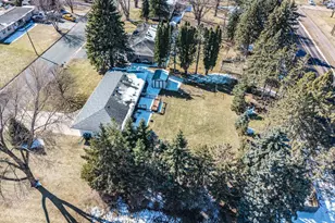 2700 Sunset Ln, Burnsville, MN 55337 - Photo 33