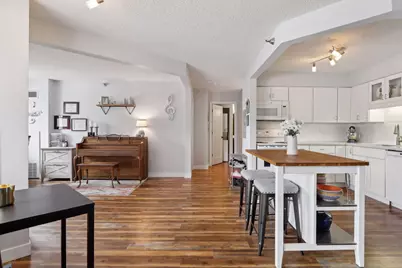 78 10th Street E #402, Saint Paul, MN 55101 - Photo 1