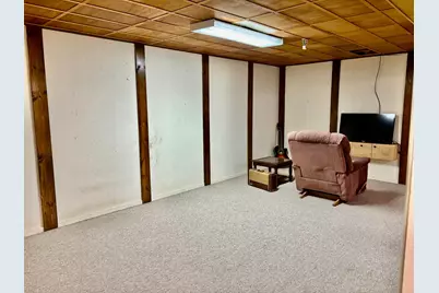 406 Robin Road, Albert Lea, MN 56007 - Photo 33