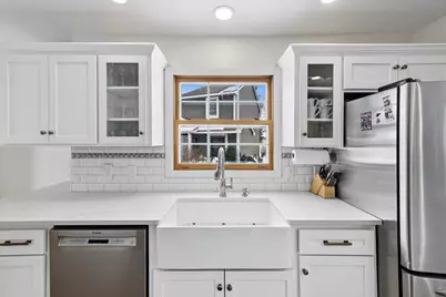 8055 Curtis Lane, Eden Prairie, MN 55347 - Photo 3