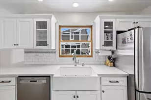 8055 Curtis Ln, Eden Prairie, MN 55347 - Photo 3