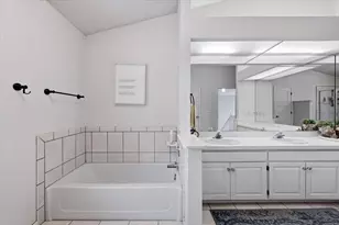 8055 Curtis Ln, Eden Prairie, MN 55347 - Photo 25