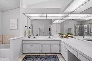 8055 Curtis Ln, Eden Prairie, MN 55347 - Photo 23