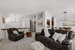 3112 Farnum Dr, Eagan, MN 55121 - Photo 11