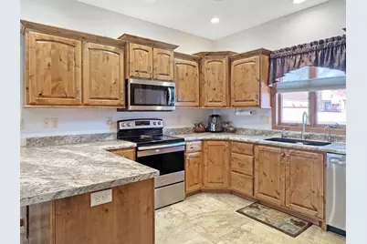 431 Elizabeth Avenue, Lake Wilson, MN 56151 - Photo 9