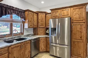 431 Elizabeth Ave, Lake Wilson, MN 56151 - Photo 5