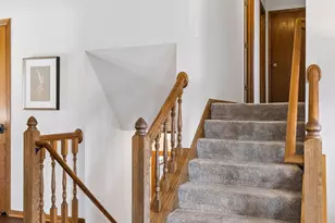 1011 Boston Hill Rd, Eagan, MN 55123 - Photo 9