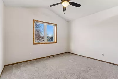 1011 Boston Hill Road, Eagan, MN 55123 - Photo 15