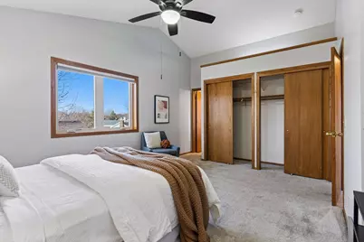 1011 Boston Hill Road, Eagan, MN 55123 - Photo 11