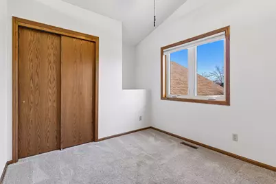 1011 Boston Hill Road, Eagan, MN 55123 - Photo 13