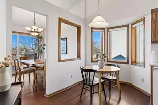 1011 Boston Hill Rd, Eagan, MN 55123 - Photo 5