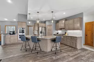 1020 Provence Ln, Belle Plaine, MN 56011 - Photo 3