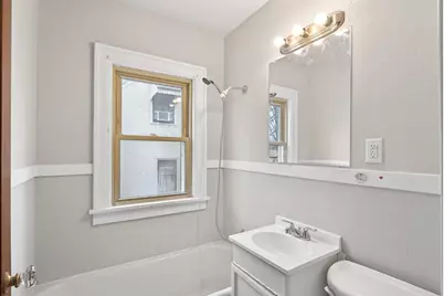 1885 Hawthorne Avenue E, Saint Paul, MN 55119 - Photo 9