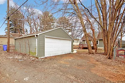 1885 Hawthorne Avenue E, Saint Paul, MN 55119 - Photo 25