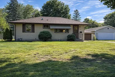 5916 Quail Avenue N, Crystal, MN 55429 - Photo 1