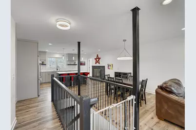 11014 Stanley Curve, Bloomington, MN 55437 - Photo 3