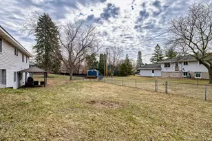 11014 Stanley Curve, Bloomington, MN 55437 - Photo 27