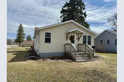 124 State Avenue N, Thief River Falls, MN 56701 - Photo 1