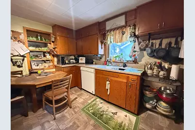 124 State Avenue N, Thief River Falls, MN 56701 - Photo 9